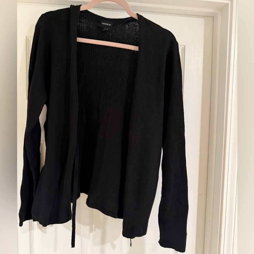TORRID black ribbed cardigan with front tie